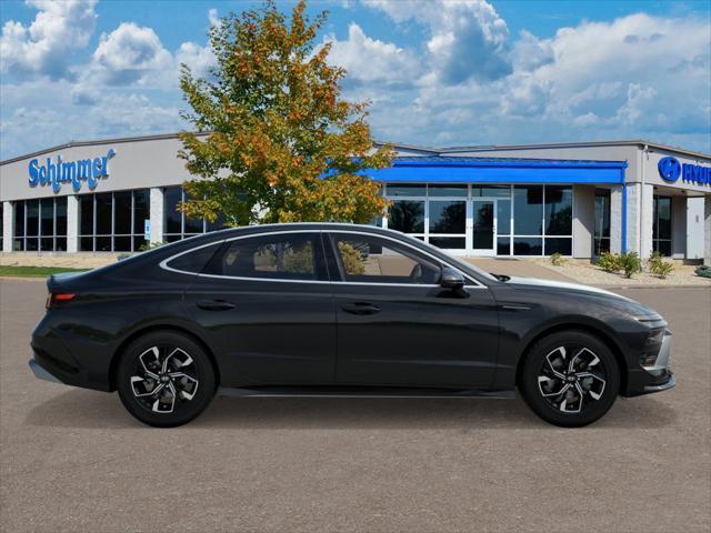 new 2025 Hyundai Sonata car, priced at $30,166