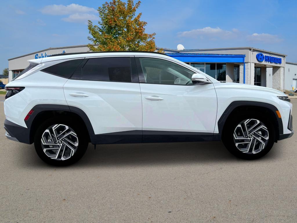 new 2025 Hyundai TUCSON Hybrid car, priced at $43,502