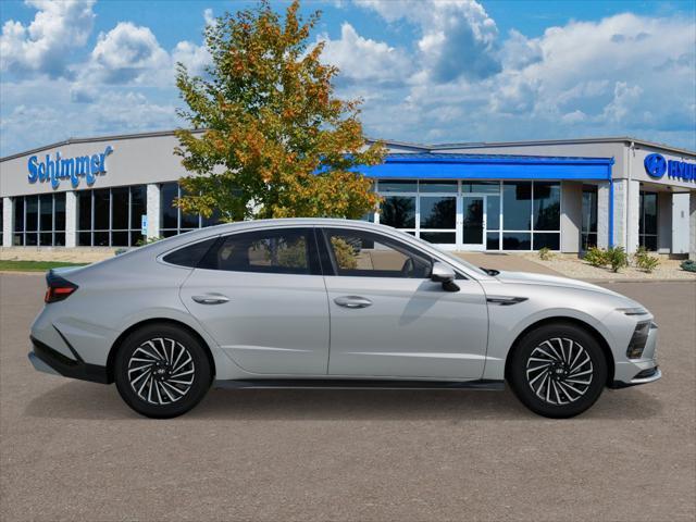 new 2025 Hyundai Sonata Hybrid car, priced at $32,384