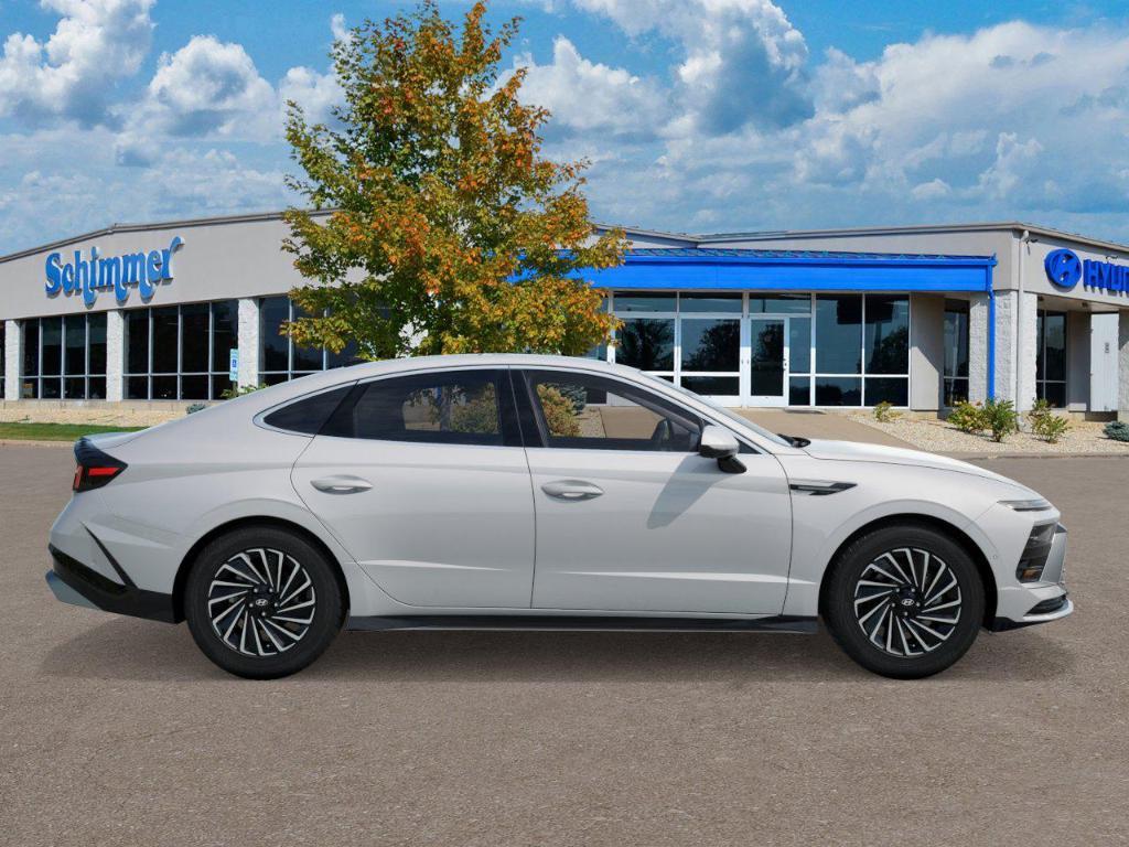 new 2026 Hyundai Sonata Hybrid car