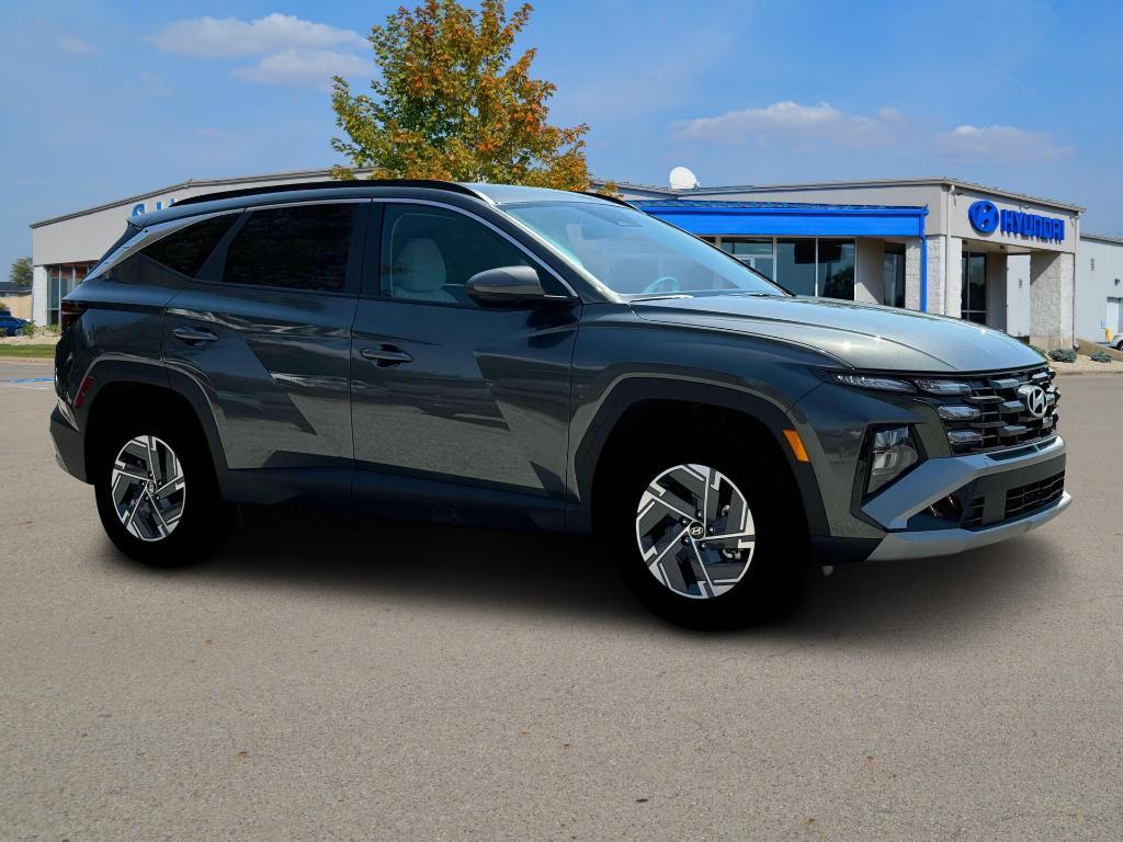 new 2025 Hyundai TUCSON Hybrid car, priced at $34,328