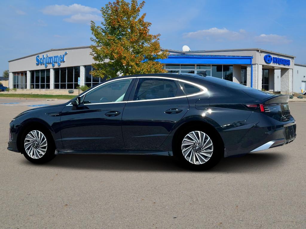 new 2025 Hyundai Sonata Hybrid car, priced at $32,496
