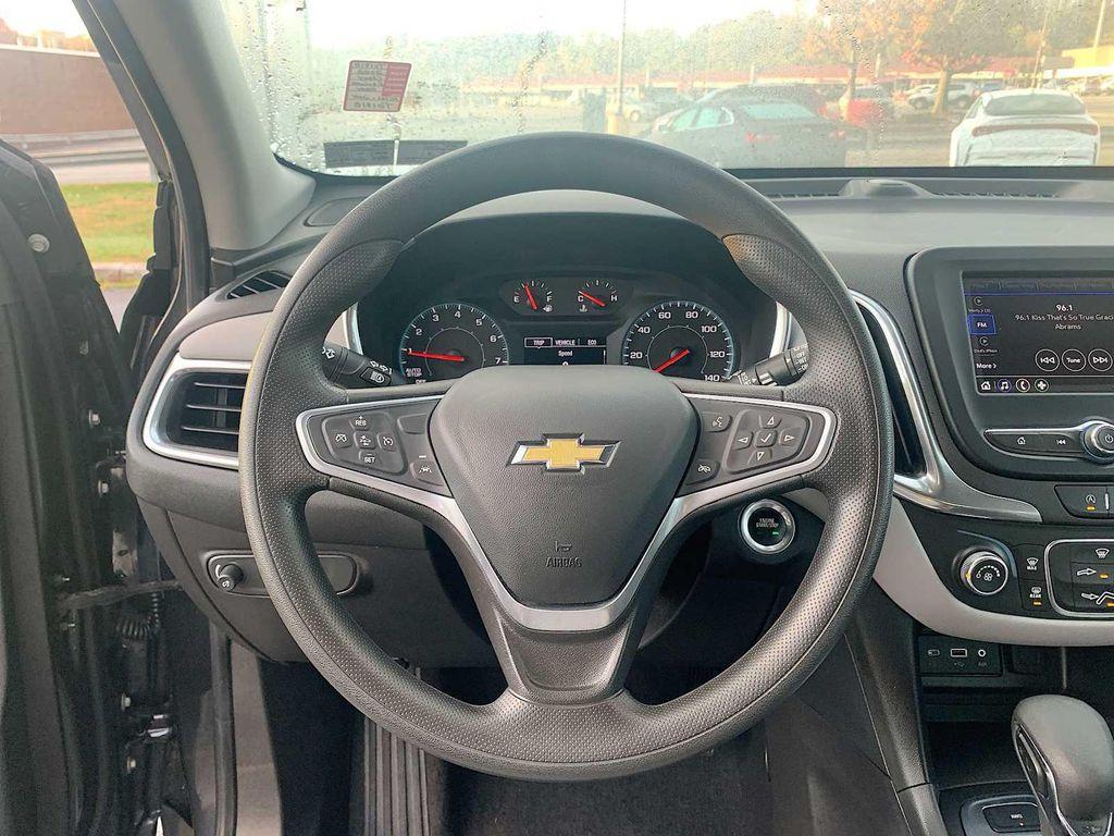 used 2022 Chevrolet Equinox car, priced at $21,988
