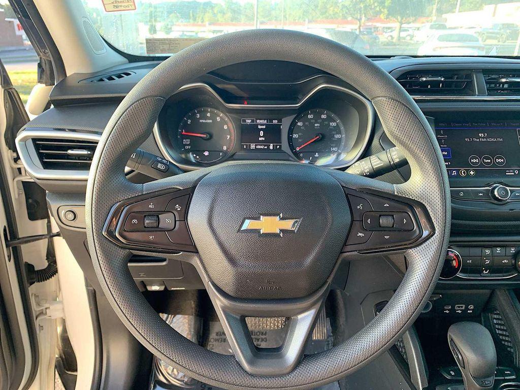 used 2023 Chevrolet TrailBlazer car, priced at $19,988