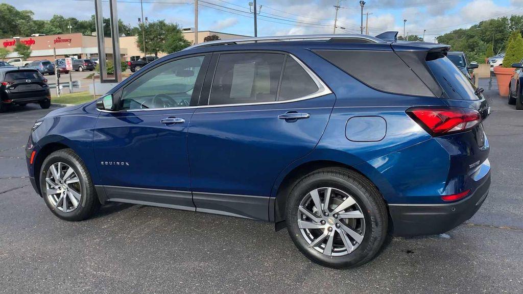 used 2022 Chevrolet Equinox car, priced at $25,988
