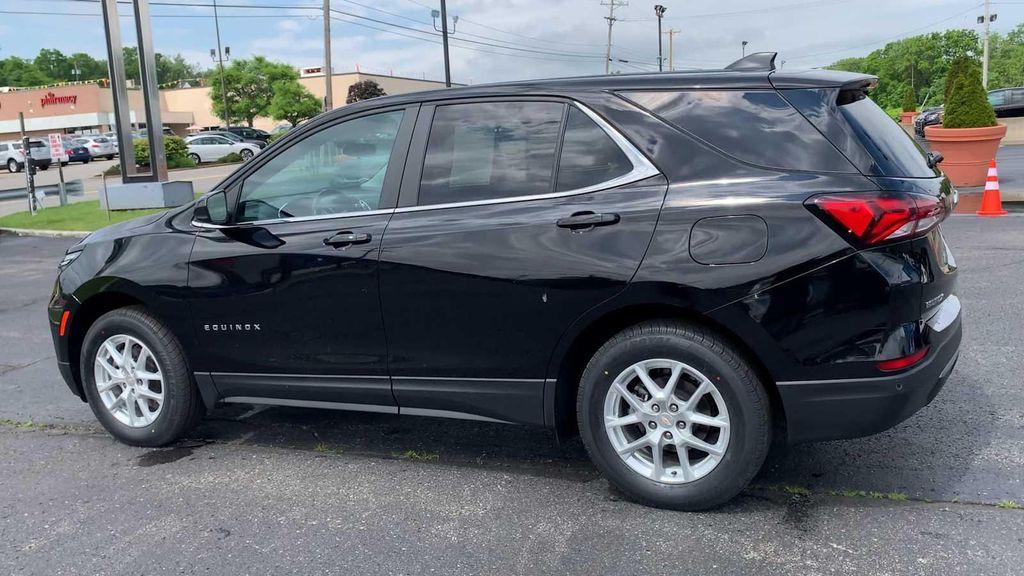 used 2022 Chevrolet Equinox car, priced at $22,888