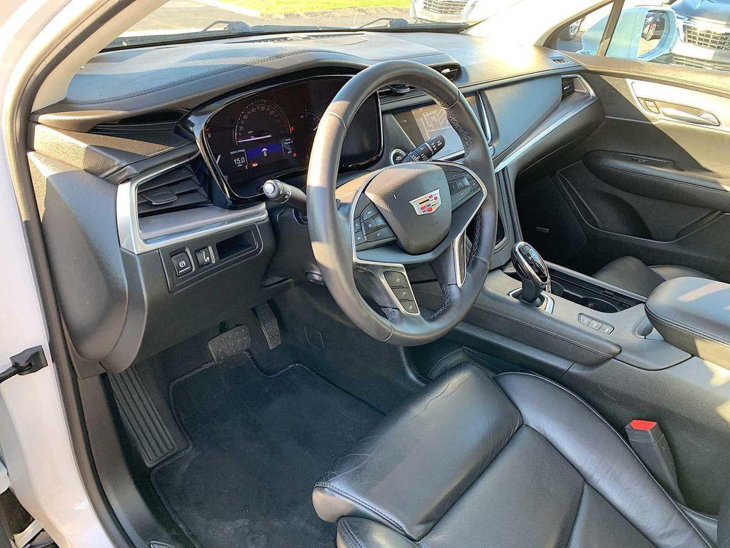 used 2017 Cadillac XT5 car, priced at $17,988