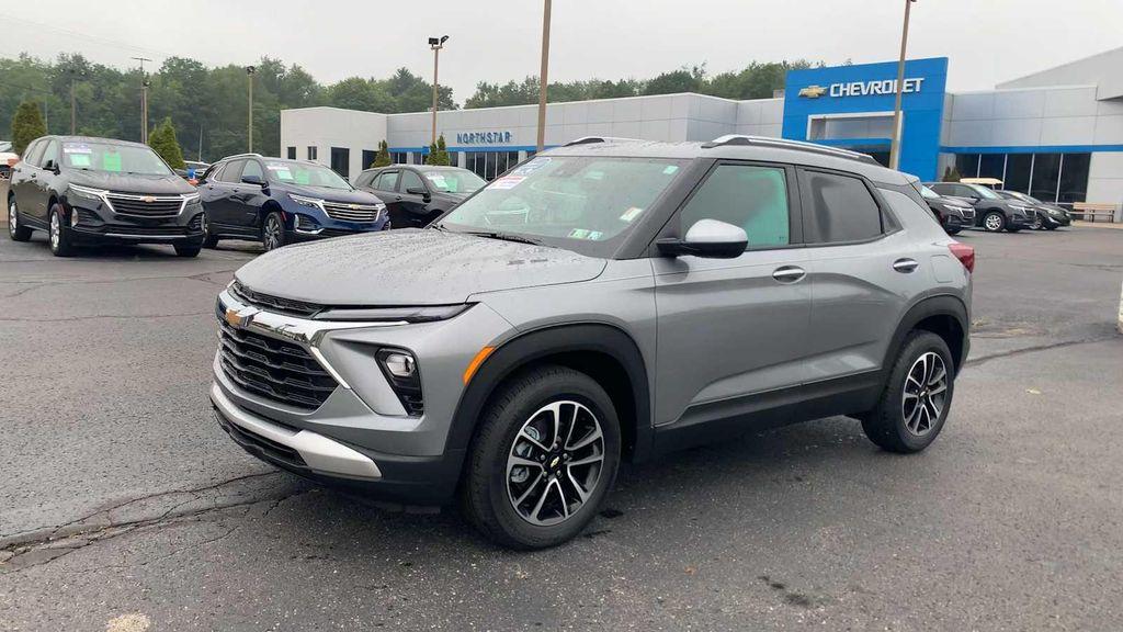 used 2025 Chevrolet TrailBlazer car, priced at $23,988