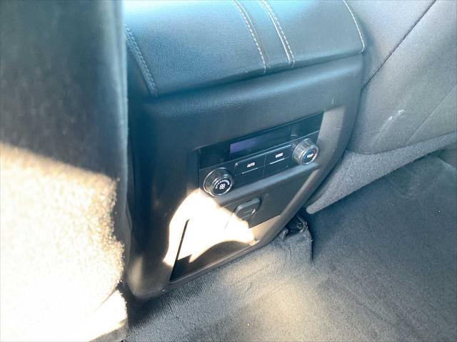 used 2022 Chevrolet Traverse car, priced at $28,988