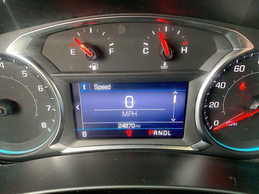 used 2022 Chevrolet Equinox car, priced at $21,188