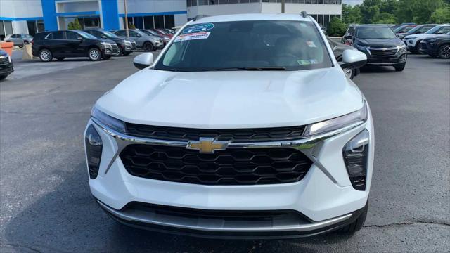 used 2025 Chevrolet Trax car, priced at $23,988