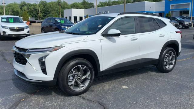 used 2025 Chevrolet Trax car, priced at $23,988