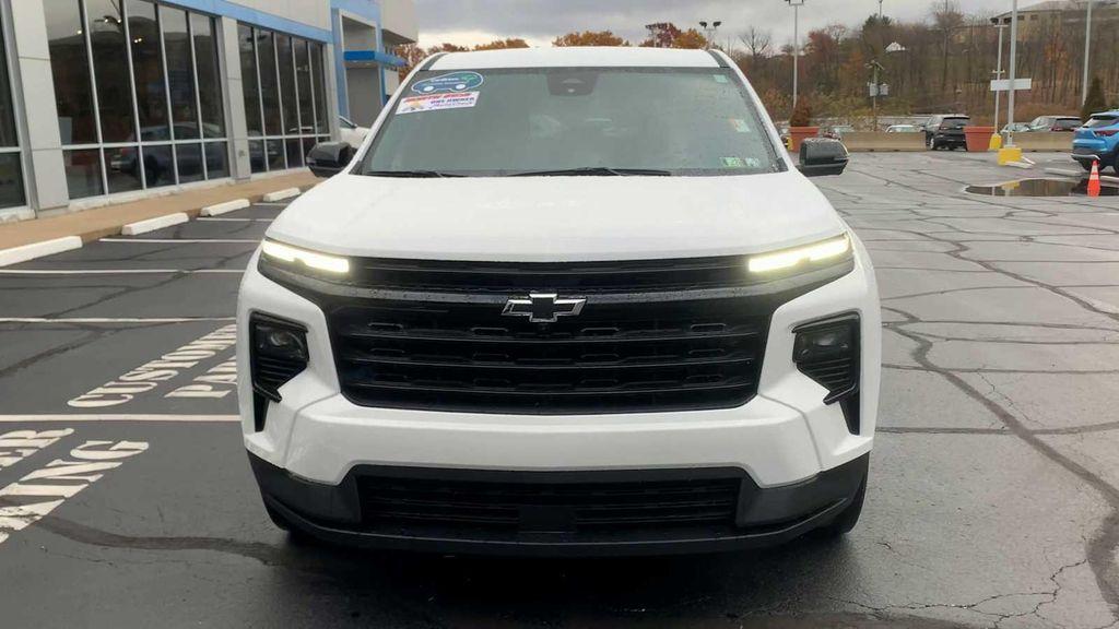 used 2024 Chevrolet Traverse car, priced at $37,688