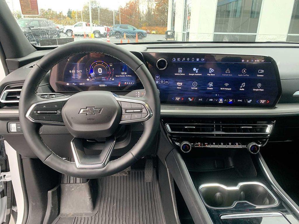 used 2024 Chevrolet Traverse car, priced at $37,688