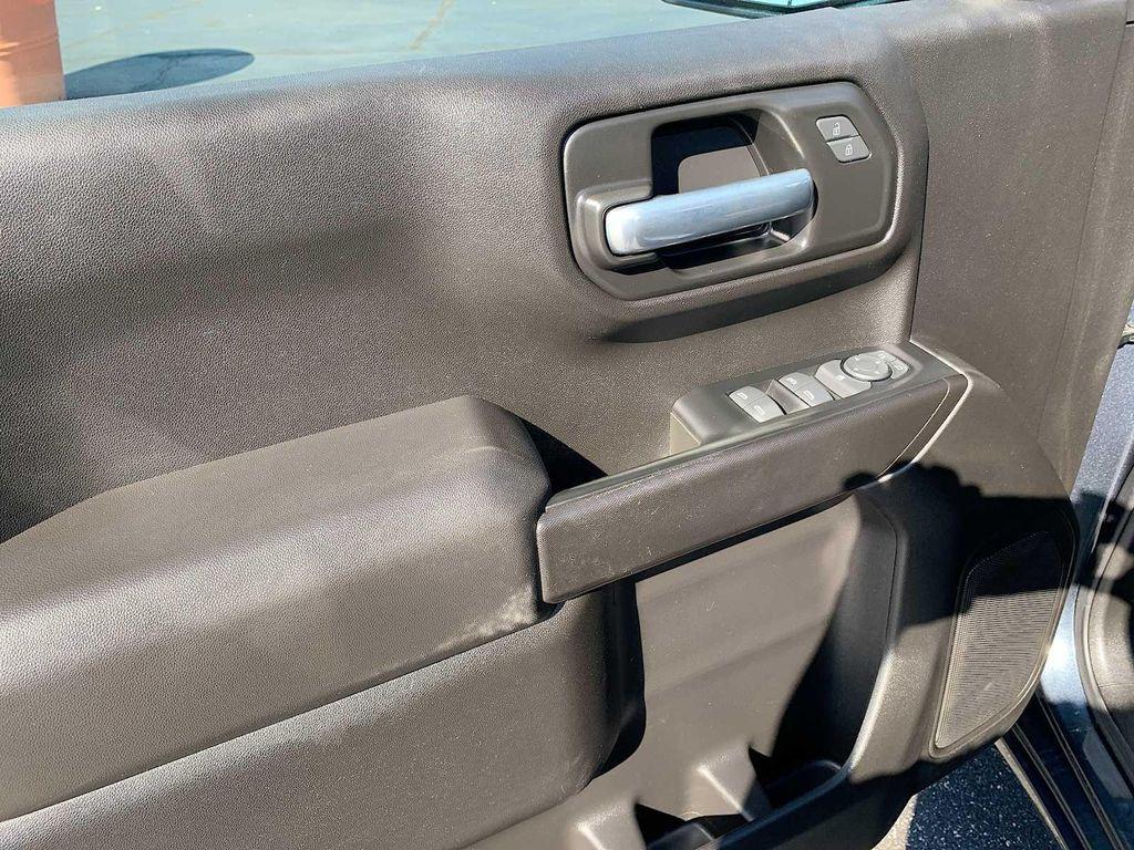 used 2022 Chevrolet Silverado 1500 car, priced at $31,988