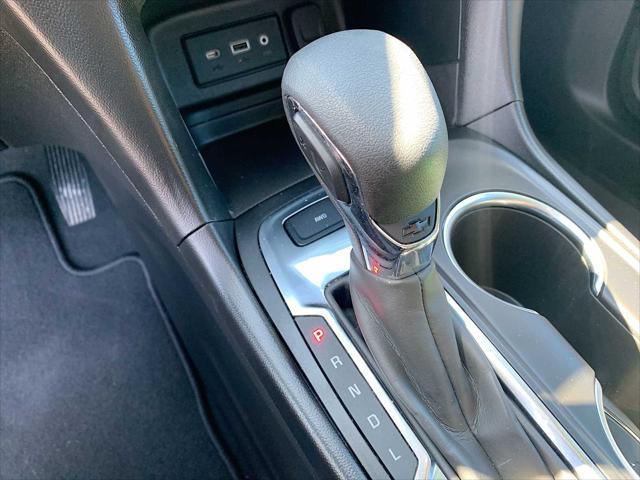 used 2022 Chevrolet Equinox car, priced at $23,988