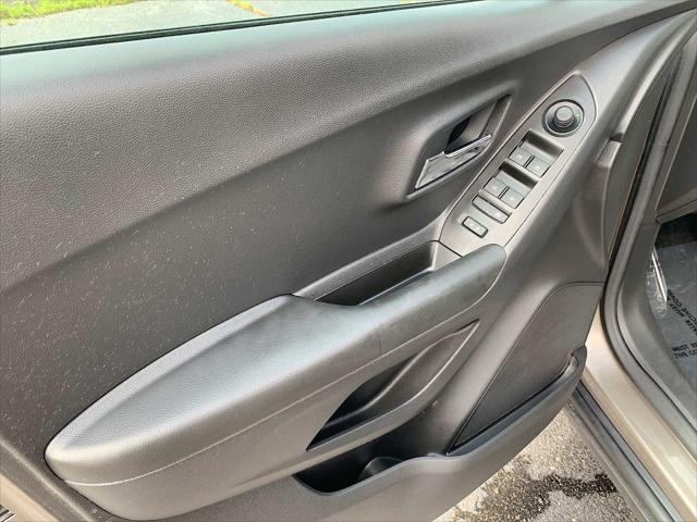 used 2021 Chevrolet Trax car, priced at $14,988