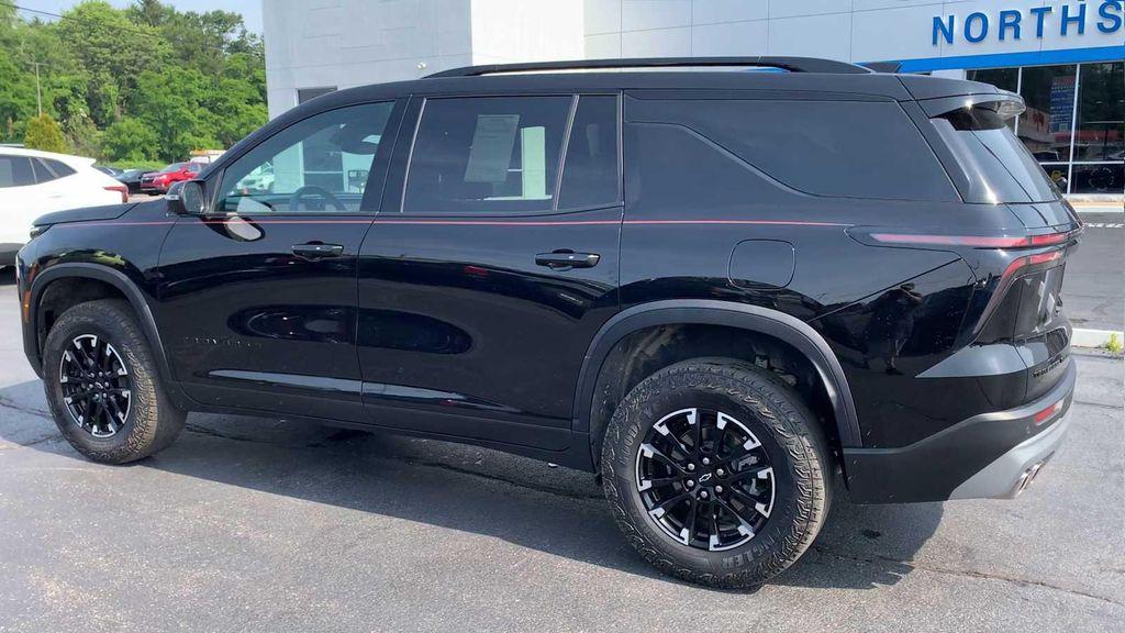 used 2024 Chevrolet Traverse car, priced at $45,488