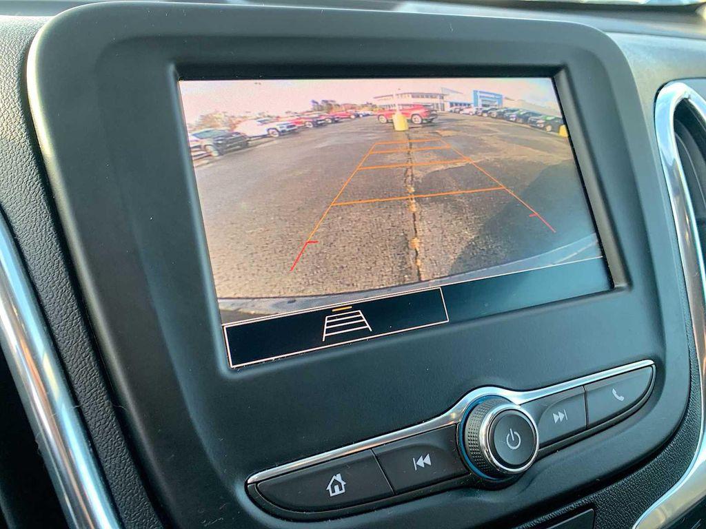 used 2022 Chevrolet Equinox car, priced at $21,288