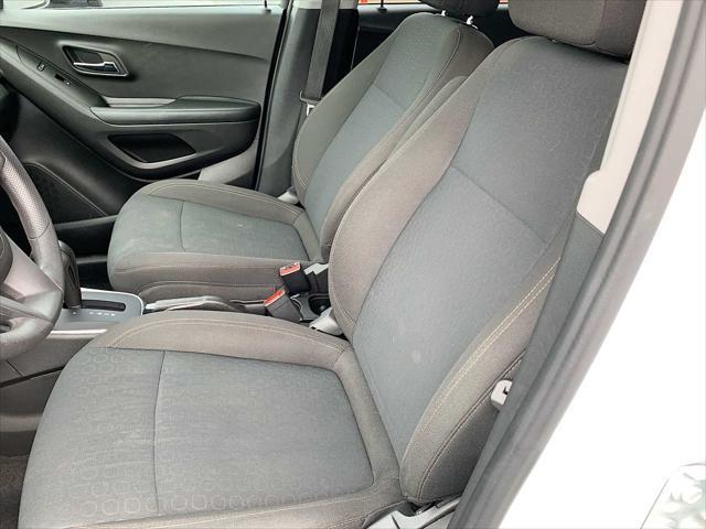 used 2022 Chevrolet Trax car, priced at $18,988