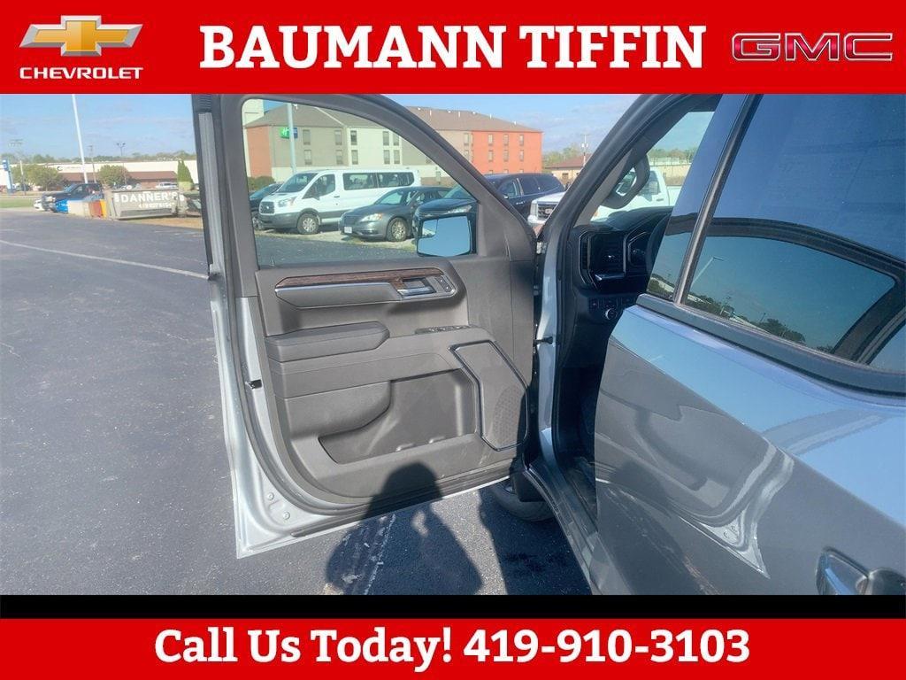 new 2026 GMC Sierra 1500 car, priced at $56,223