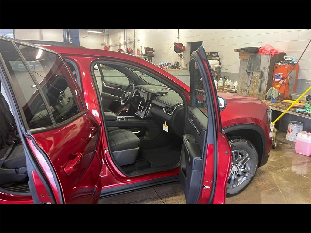 new 2025 GMC Acadia car, priced at $43,739