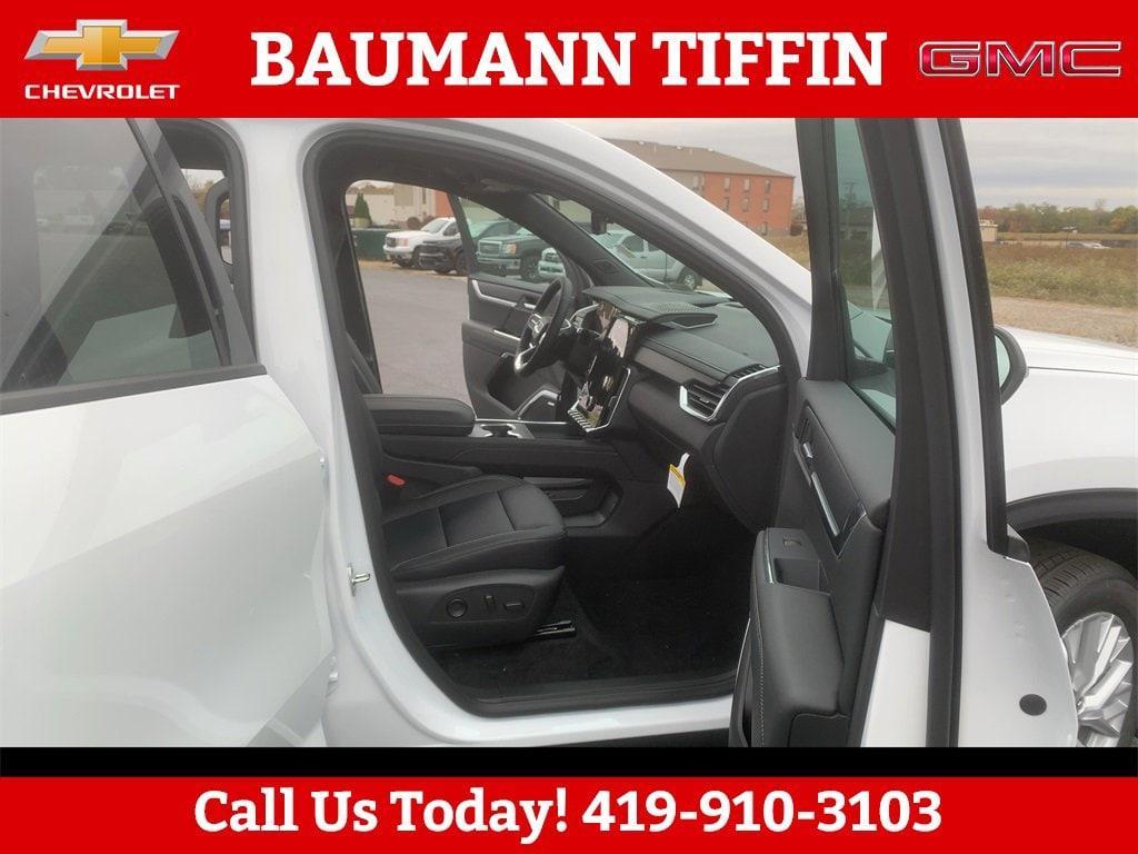 new 2026 GMC Acadia car, priced at $46,618