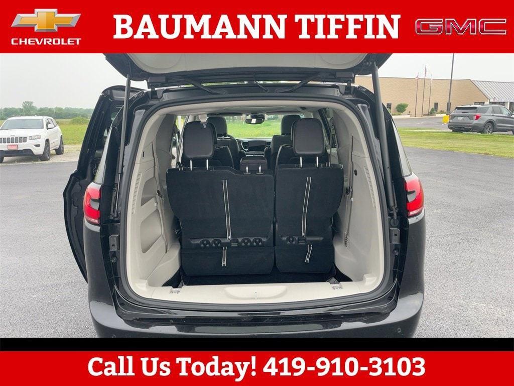 used 2023 Chrysler Pacifica car, priced at $28,998