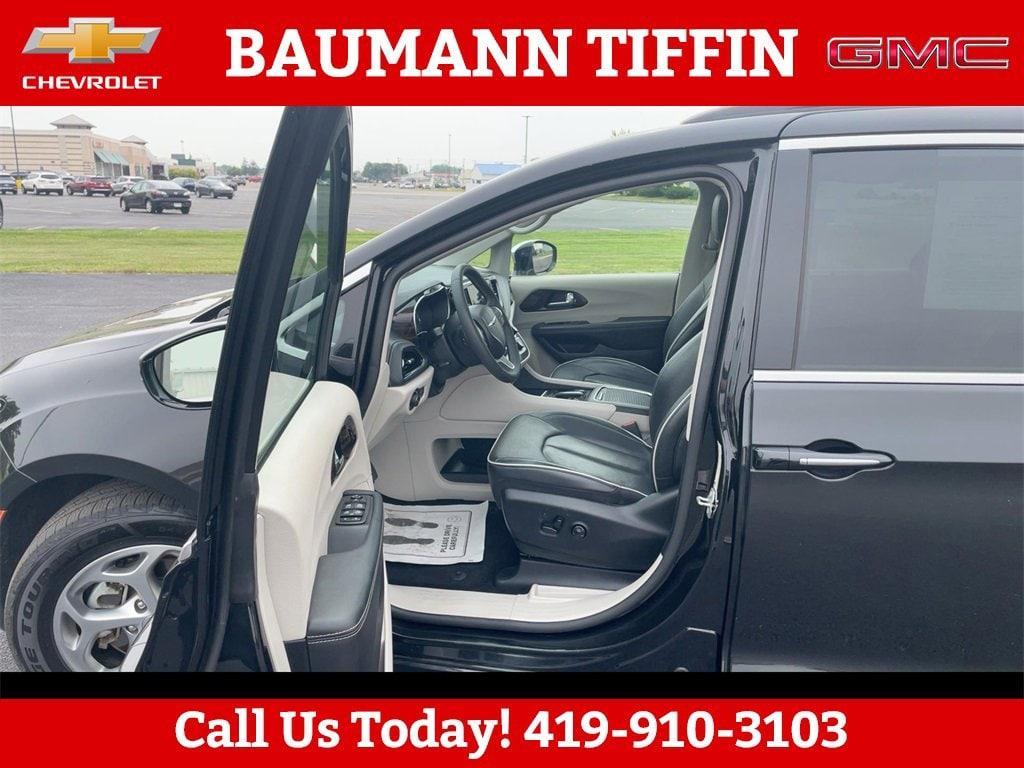 used 2023 Chrysler Pacifica car, priced at $28,998