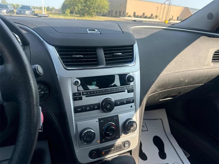 used 2009 Chevrolet Malibu car, priced at $5,681