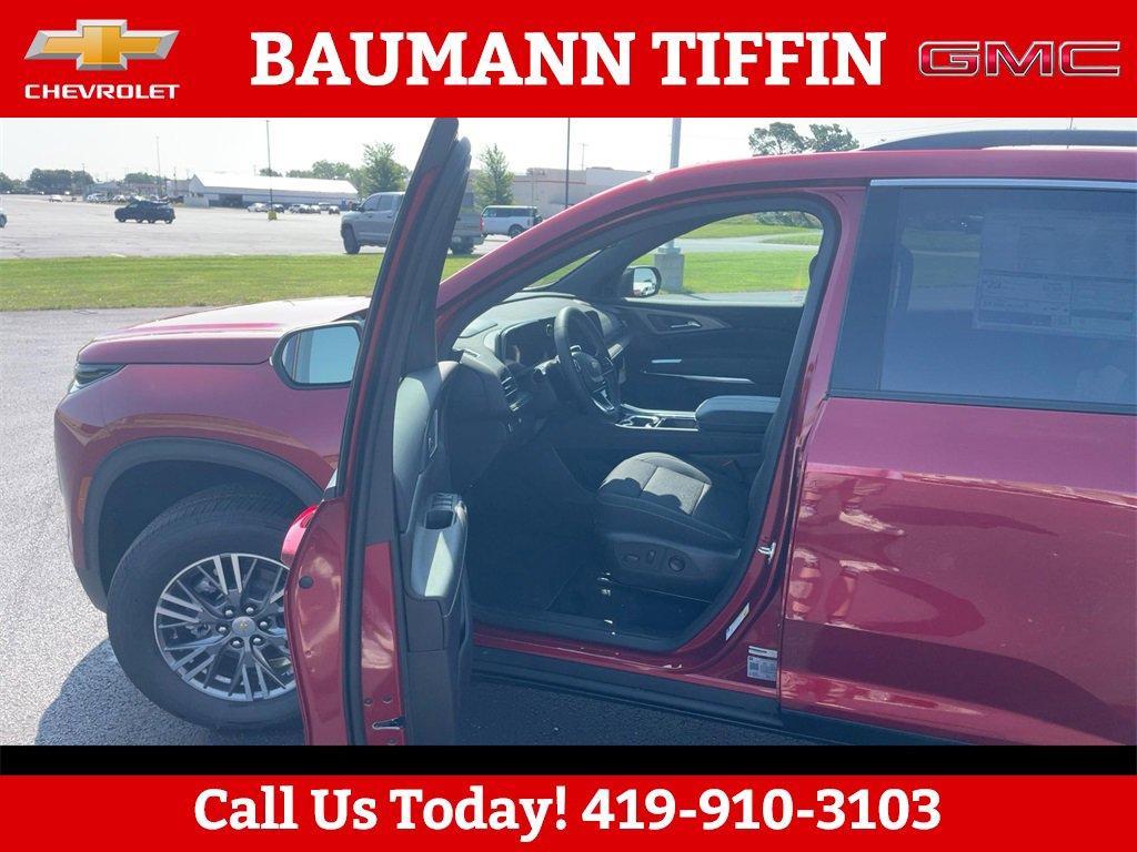 new 2025 Chevrolet Traverse car, priced at $41,760
