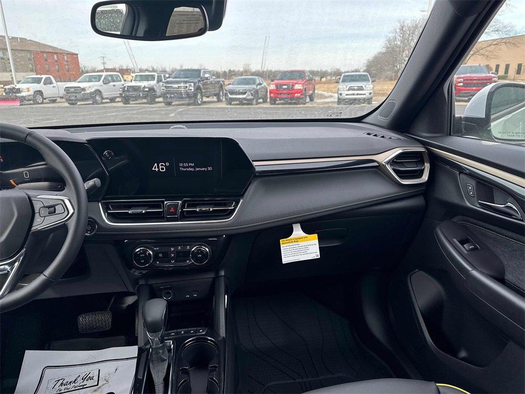 new 2025 Chevrolet TrailBlazer car, priced at $30,500