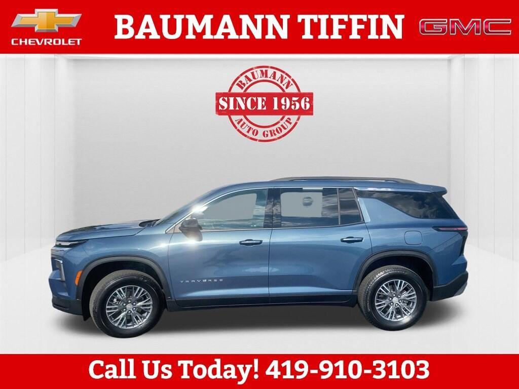used 2025 Chevrolet Traverse car, priced at $38,132