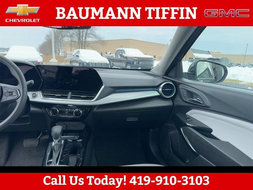 used 2025 Chevrolet Trax car, priced at $21,474