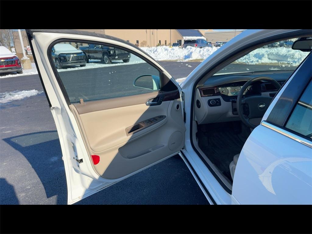 used 2007 Chevrolet Impala car, priced at $5,990