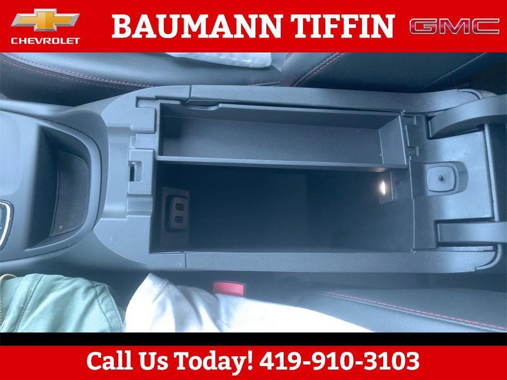 used 2024 Chevrolet Equinox car, priced at $27,896