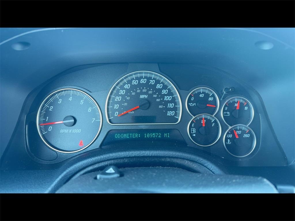 used 2005 GMC Envoy car, priced at $5,995