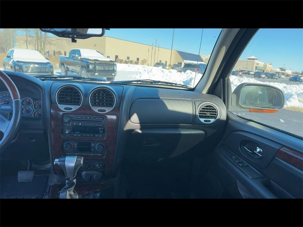 used 2005 GMC Envoy car, priced at $5,995