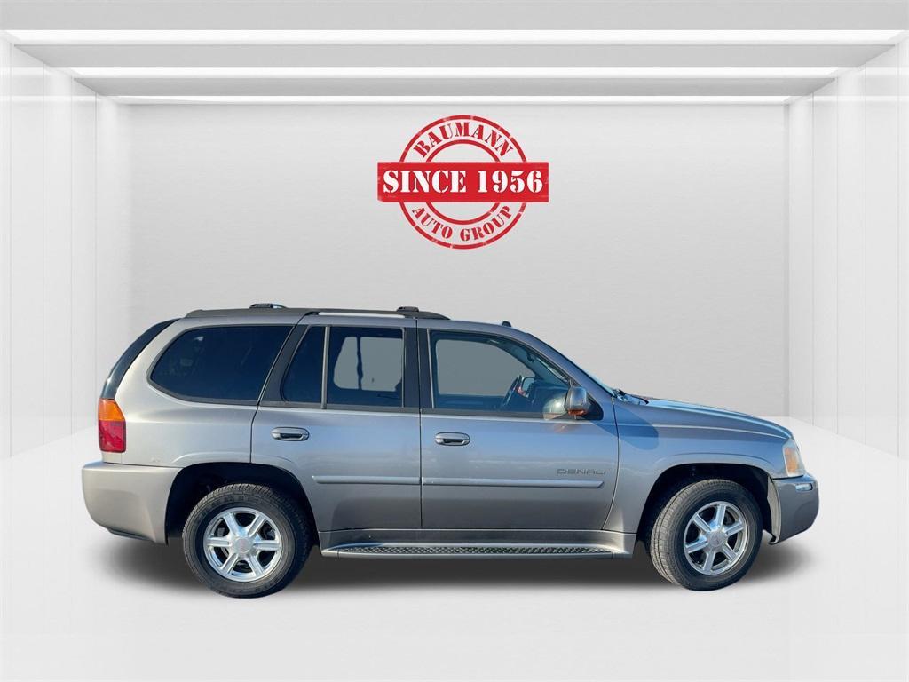 used 2005 GMC Envoy car, priced at $5,995