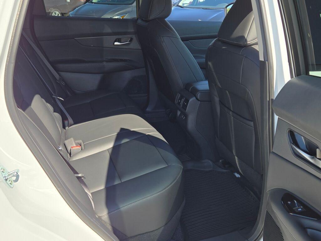 new 2025 Nissan Murano car, priced at $35,997