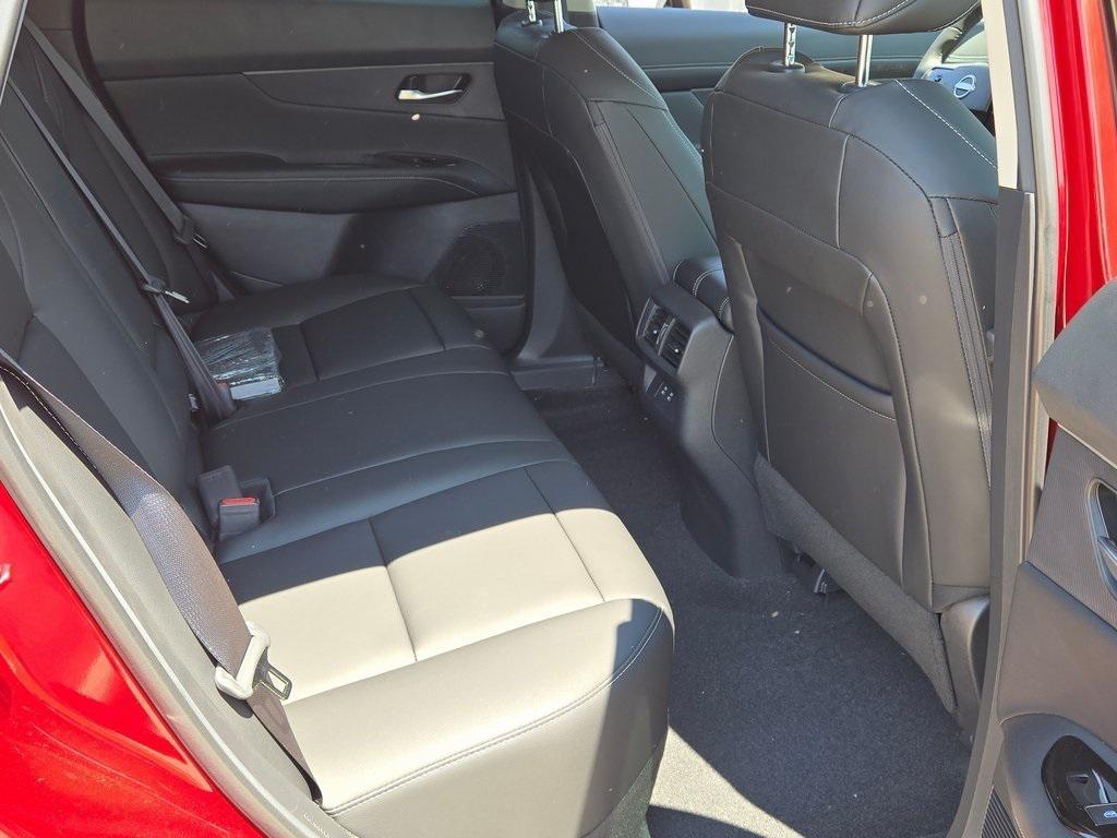 new 2025 Nissan Murano car, priced at $36,750