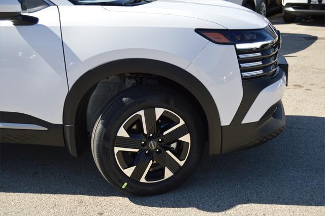new 2025 Nissan Kicks car, priced at $23,760
