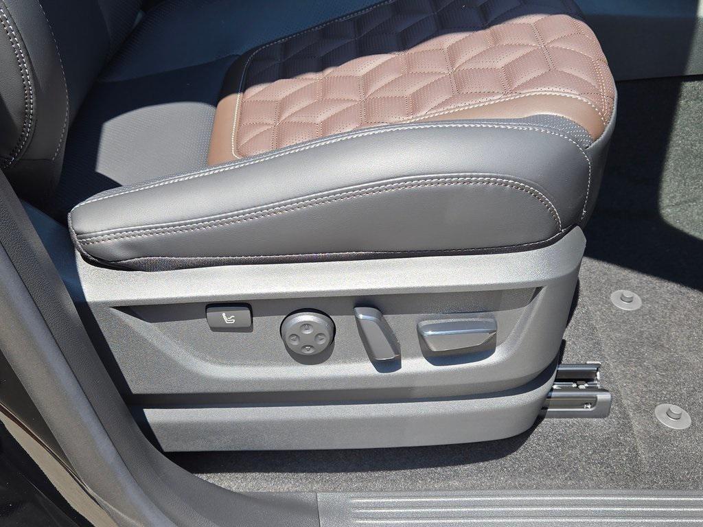 new 2025 Nissan Armada car, priced at $76,195