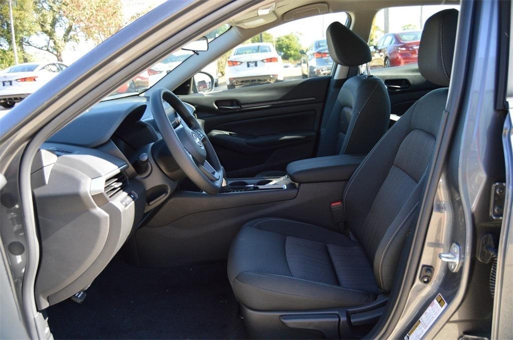 new 2025 Nissan Altima car, priced at $25,922