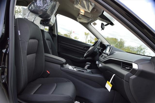 new 2025 Nissan Altima car, priced at $22,800