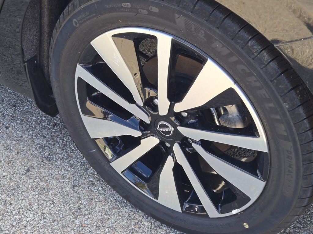 new 2025 Nissan Sentra car, priced at $21,997