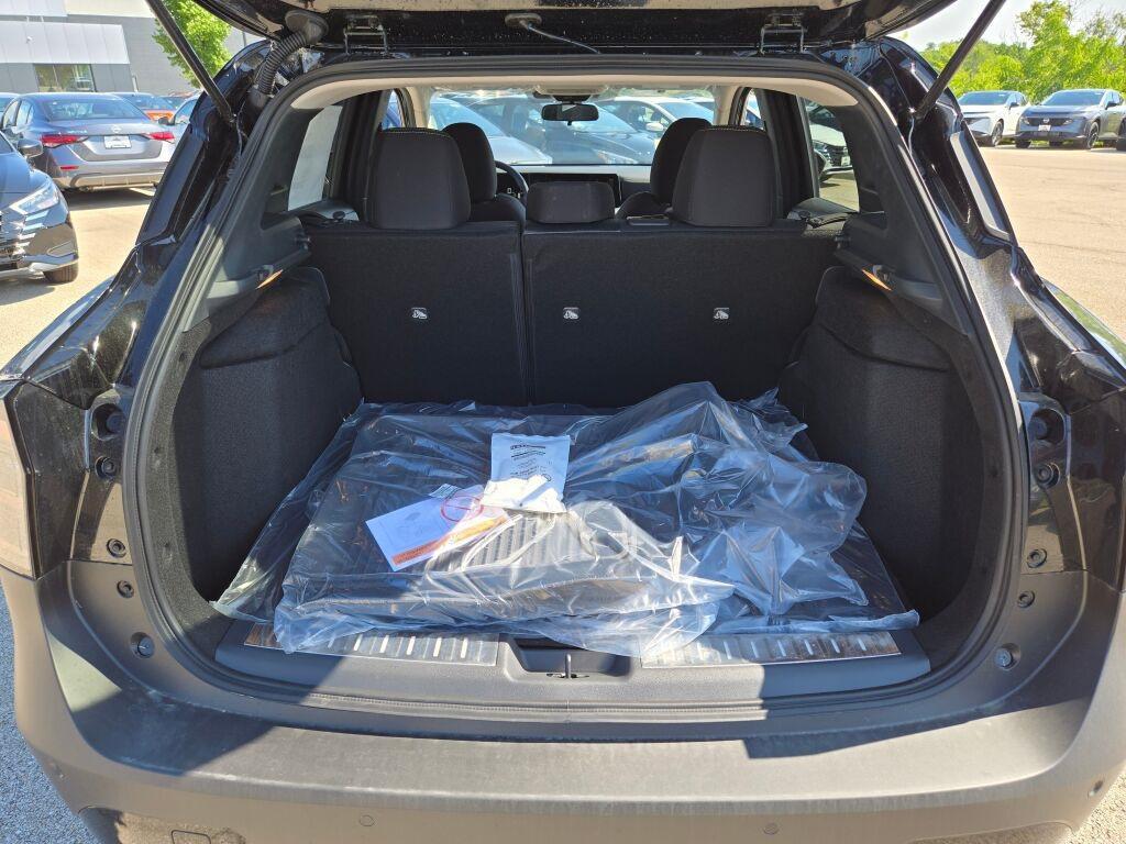 new 2025 Nissan Kicks car, priced at $22,870