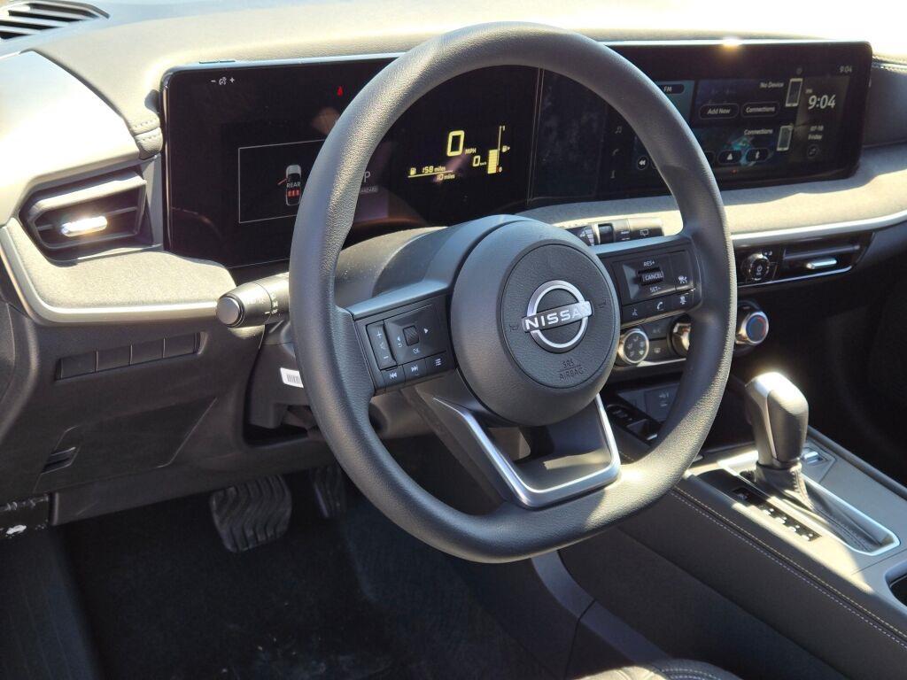 new 2025 Nissan Kicks car, priced at $24,870