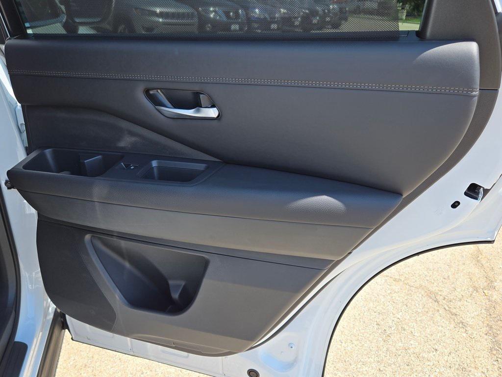 new 2025 Nissan Pathfinder car, priced at $42,800