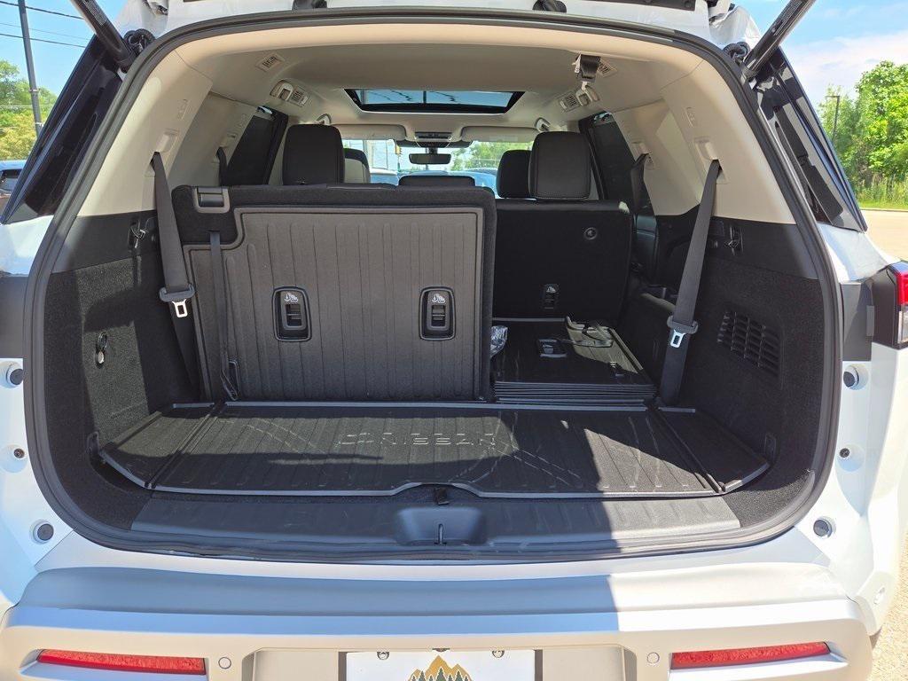 new 2025 Nissan Pathfinder car, priced at $42,800